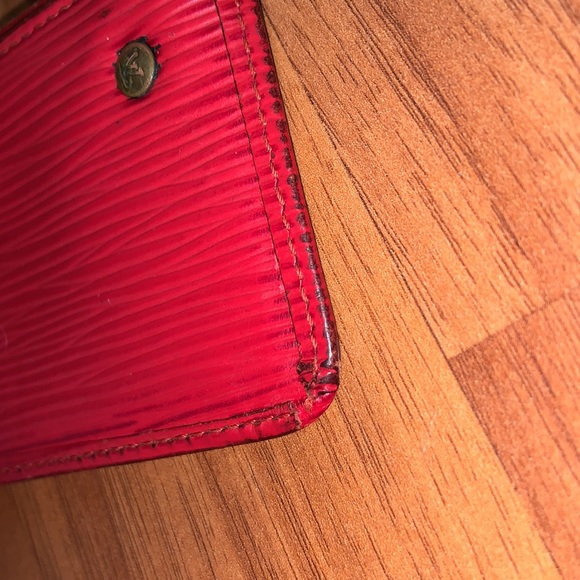 Authentic Louis Vuitton Epi Key Cles Coin Pouch - Picture 5 of 10